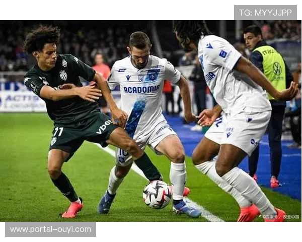 布雷斯特2-0欧塞尔：进攻受阻，客场失利暴露终结效率问题